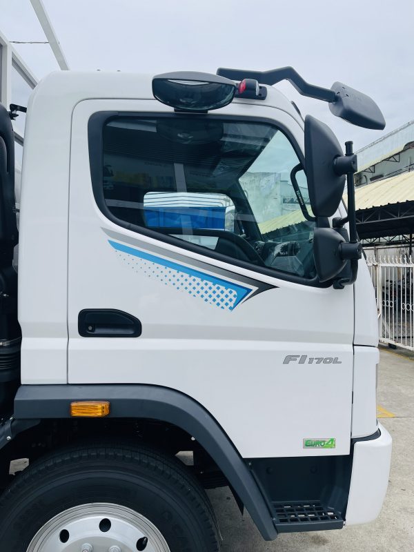 FUSO FI-170L|8.2TẤN|DÀI6M8|THÙNG MUI BẠC