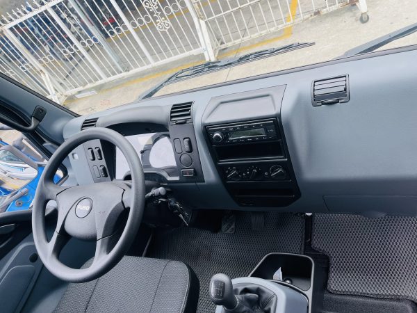 FUSO FI-170L|8.2TẤN|DÀI6M8|THÙNG MUI BẠC