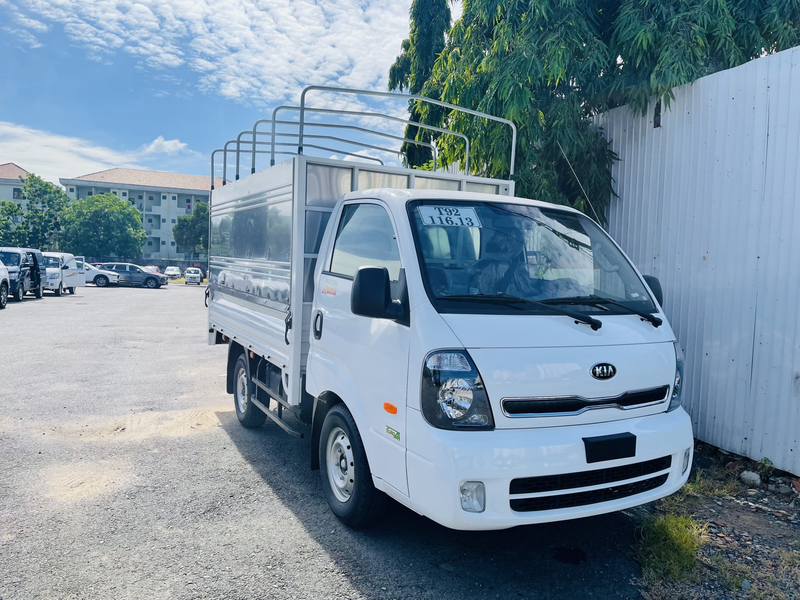 K200S Thùng mui bạc