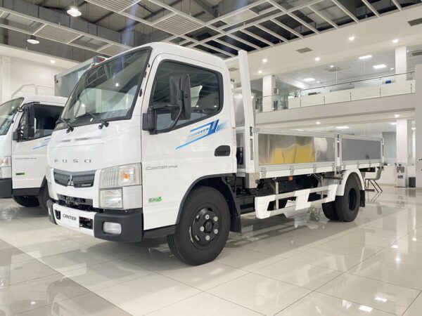 FUSO CANTER TF4.9 THÙNG LỬNG | TẢI 2.2 TẤN