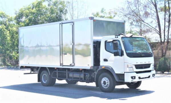 FUSO FA 140L THÙNG KÍN | TẢI 6.4 TẤN