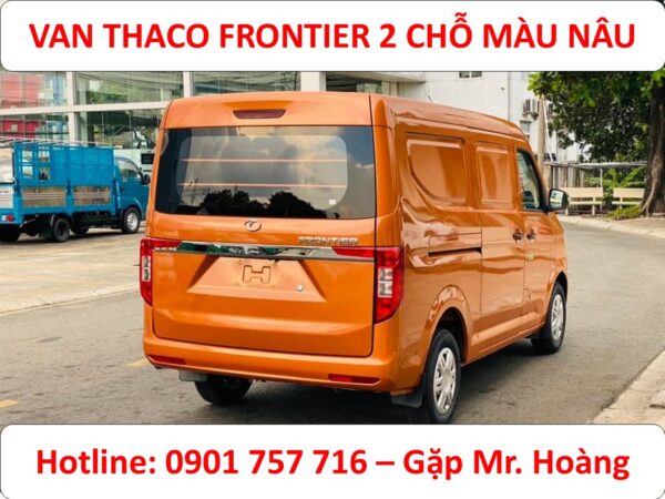 XE VAN MÀU NÂU GIÁ