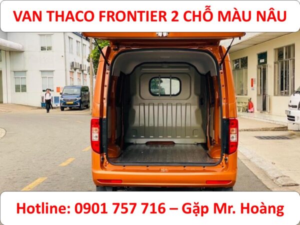 XE VAN THACO MÀU NÂU