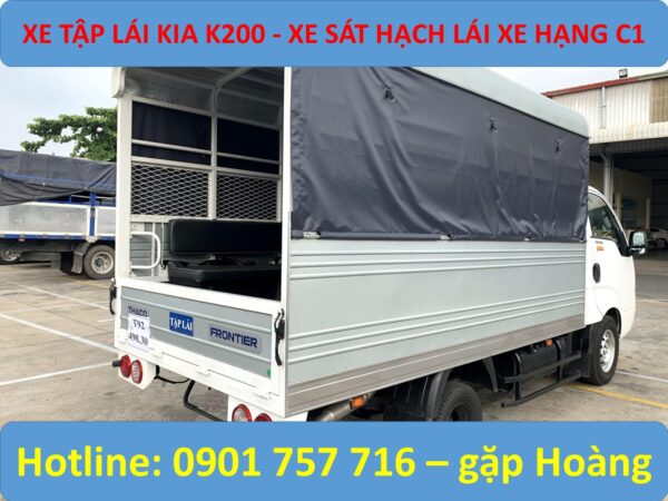 Giá K200 tập lái